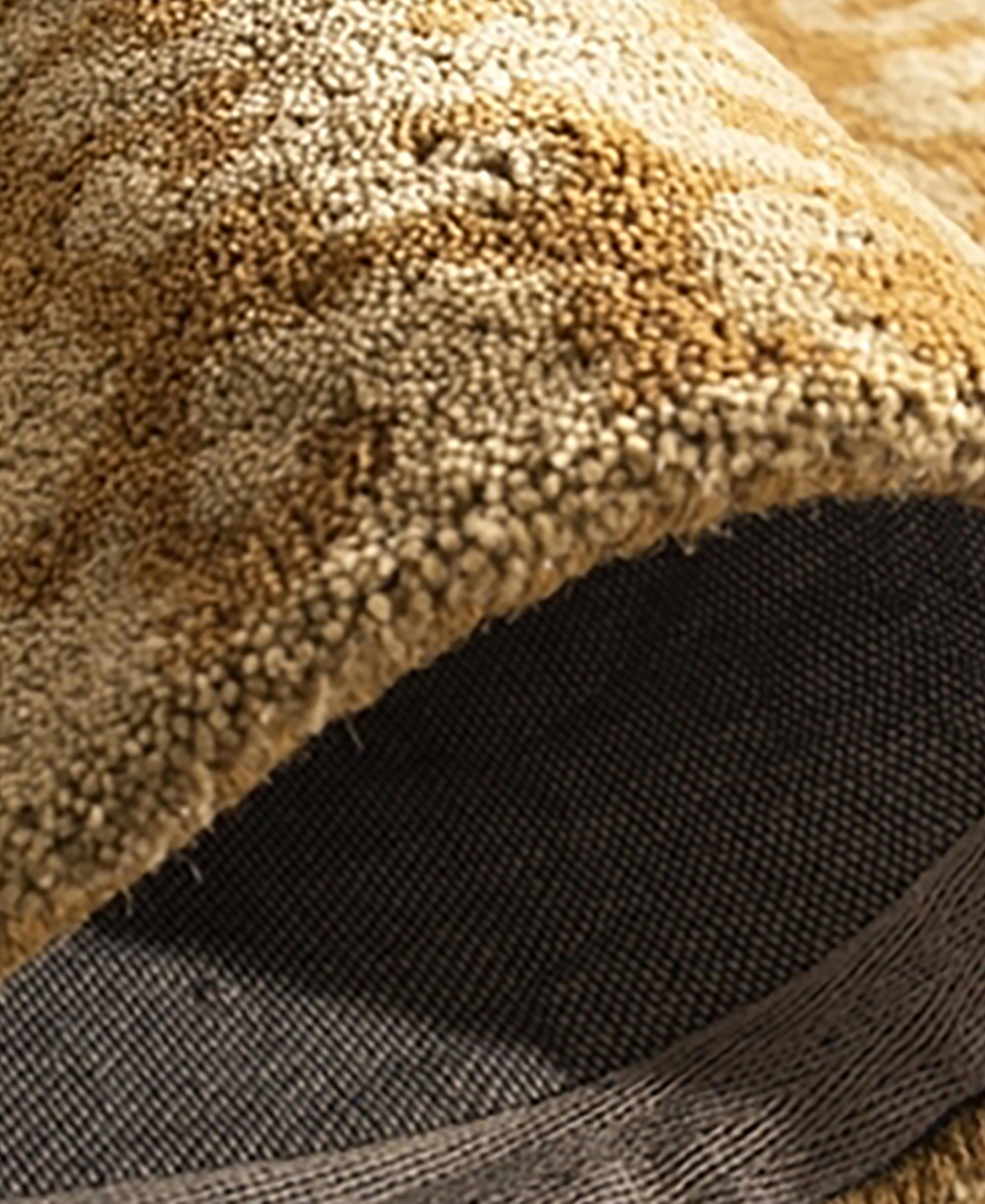 Safavieh Antiquity At411and Beige x Area Rug - Gold