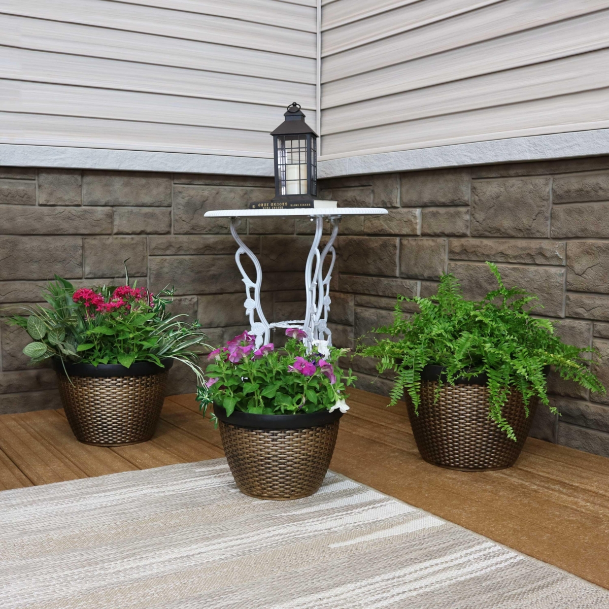 Sunnydaze Decor Resin Basketweave Outdoor Planter in, in, - Set of 3