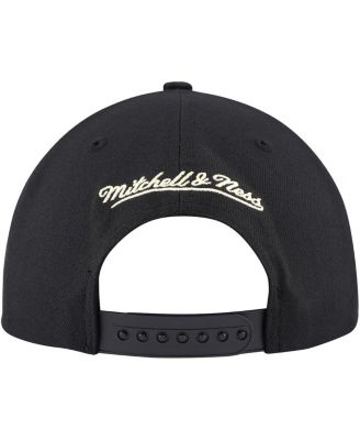 Mitchell Ness Men's Black Chicago Blackhawks Core Team Script 2.0 Snapback Hat