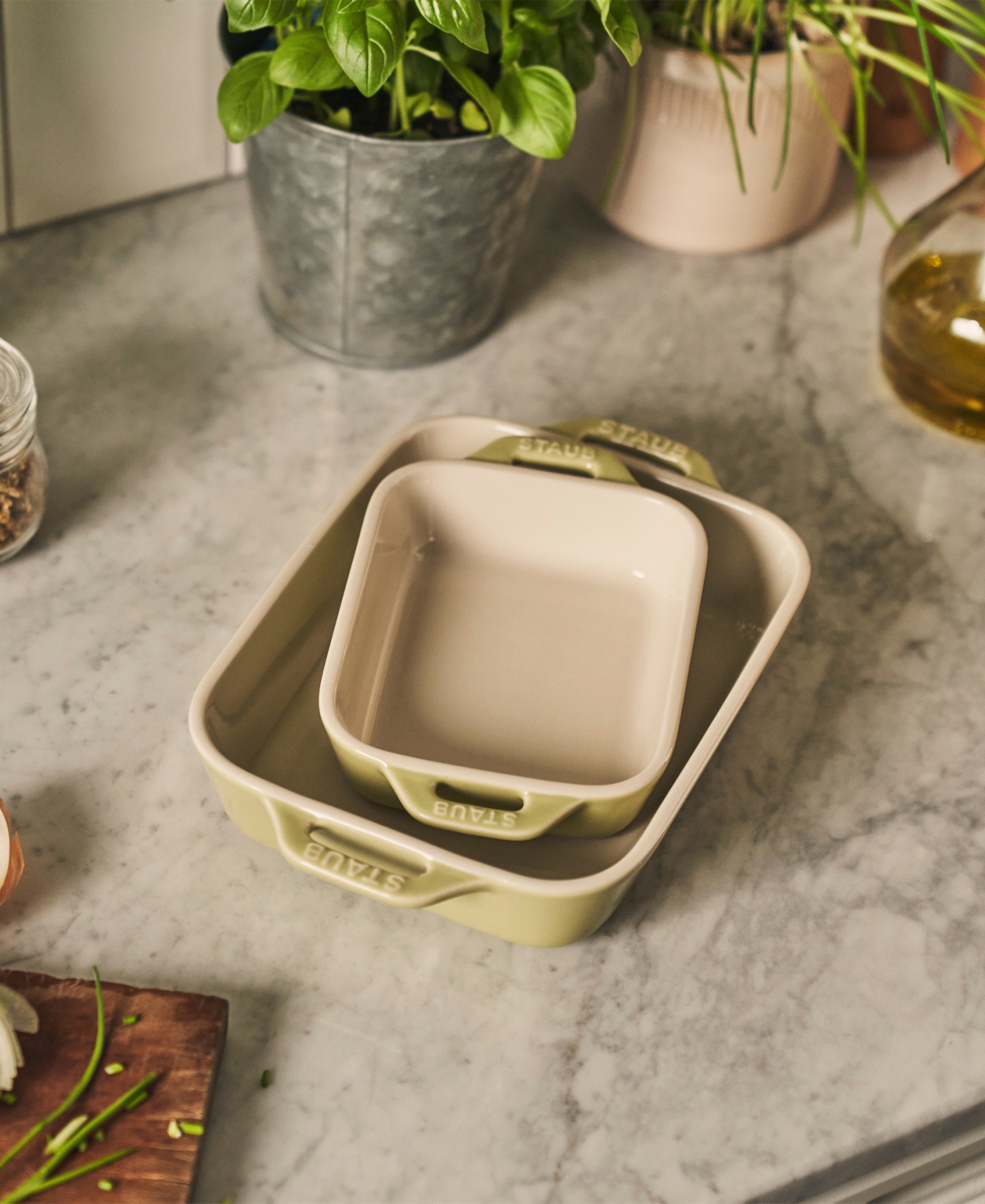 Staub Ceramic Rectangular Baking Dish 2-piece Set In Lemon