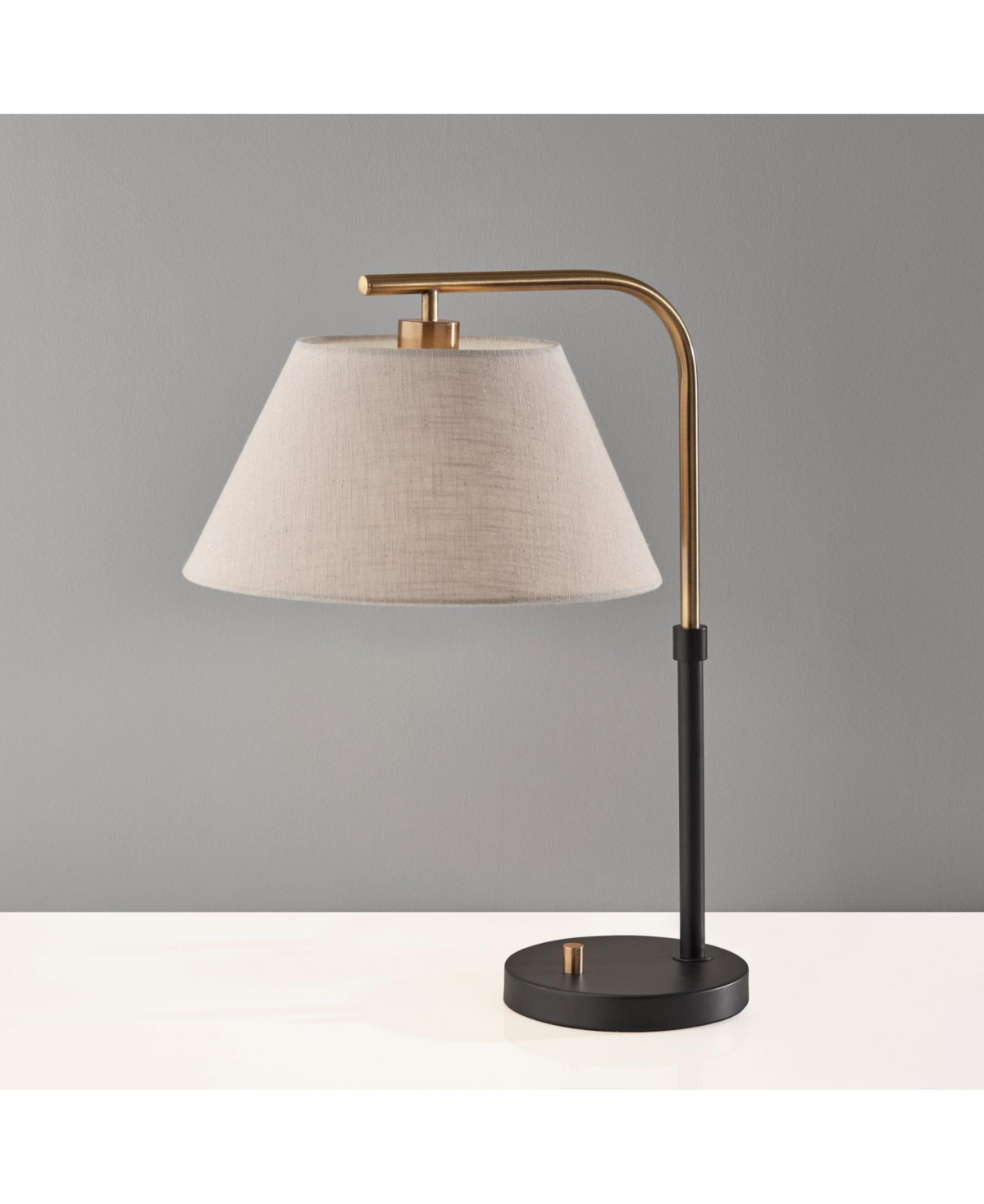 Adesso 21.25" Fletcher Table Lamp In Black,antique-like Brass