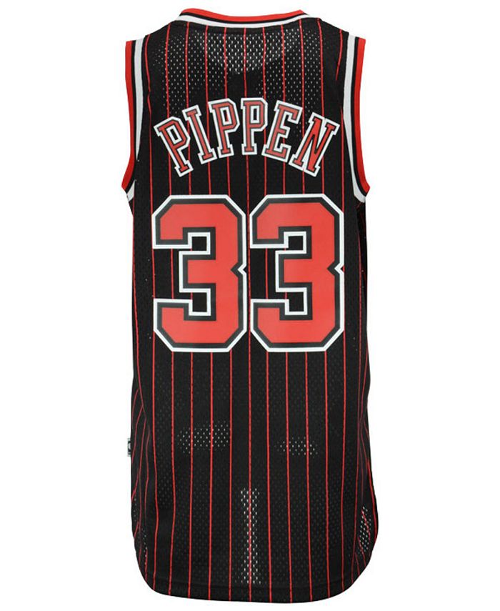 adidas Men's Scottie Pippen Chicago Bulls Swingman Jersey ...