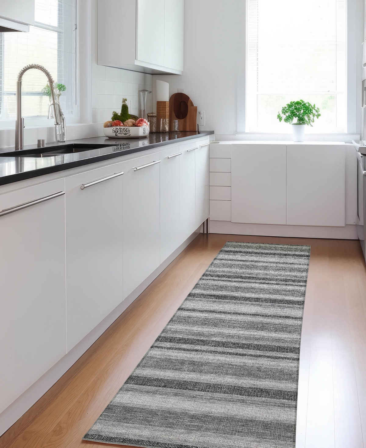 Addison Chantille Machine Washable Acn531 2'3x7'6 Runner Area Rug In Silver