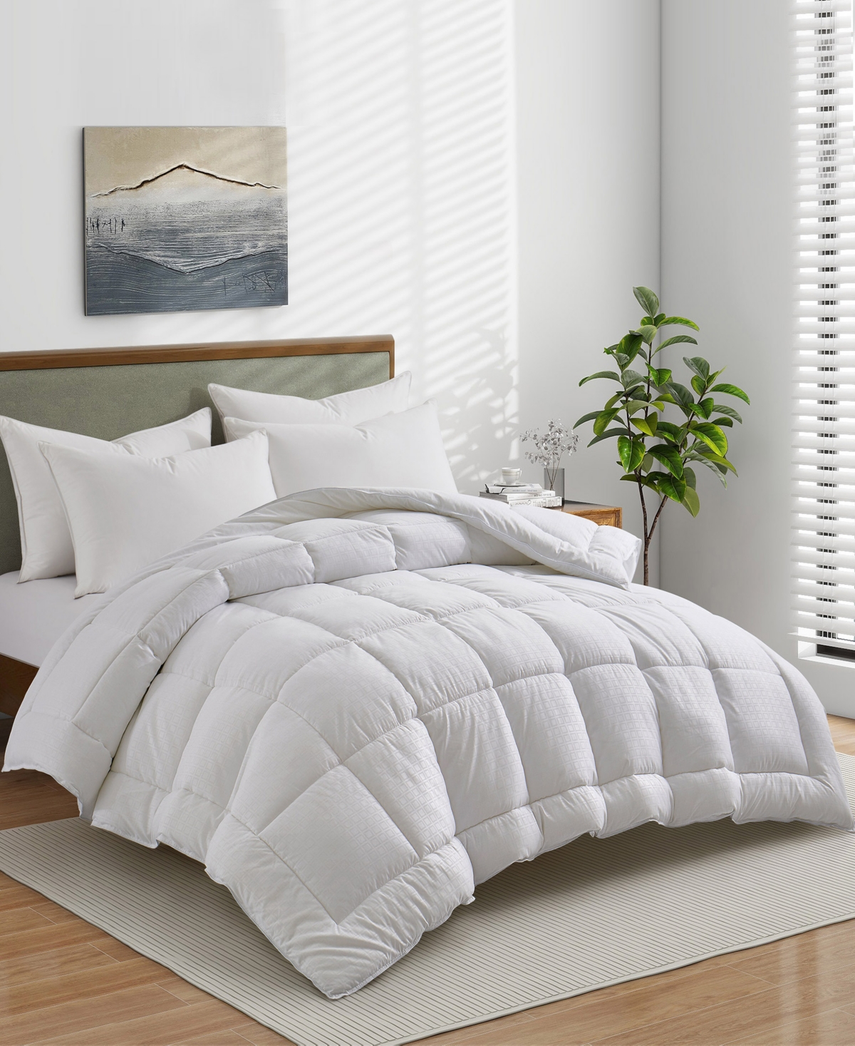 Unikome Medium Weight Microfiber Down Alternative Comforter, Full In White