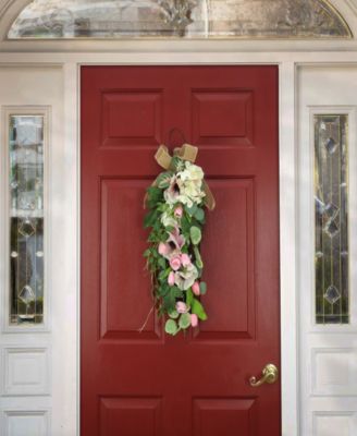 26 Hydrangeas, Tulips and Eucalyptus Swag