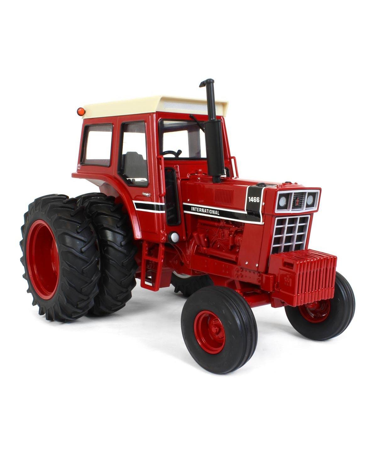 Ertl 1/16 International Harvester Black Stripe 2WD w/ Cab & Rear Duals Prestige Collection
