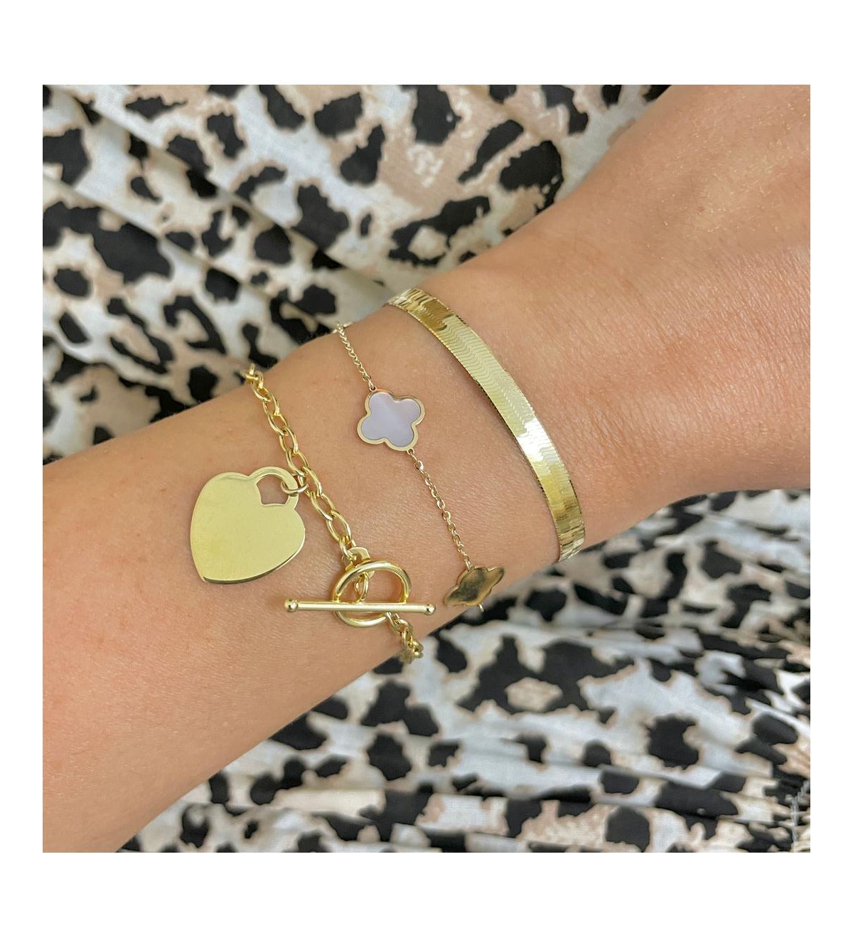The Lovery Small Mother of Pearl and Gold Clover Bracelet 14K Gold