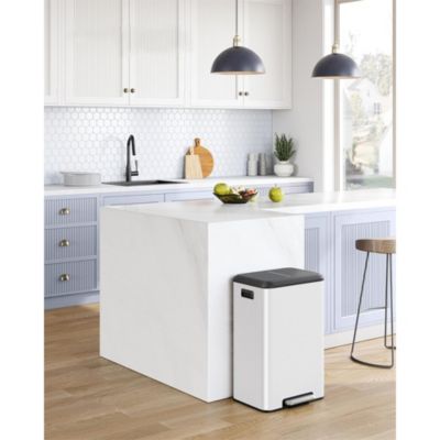 Kitchen Trash Can, 10.5-Gallon Garbage Can with Lid and Wide Foot Pedal, Soft Close and Stays Open