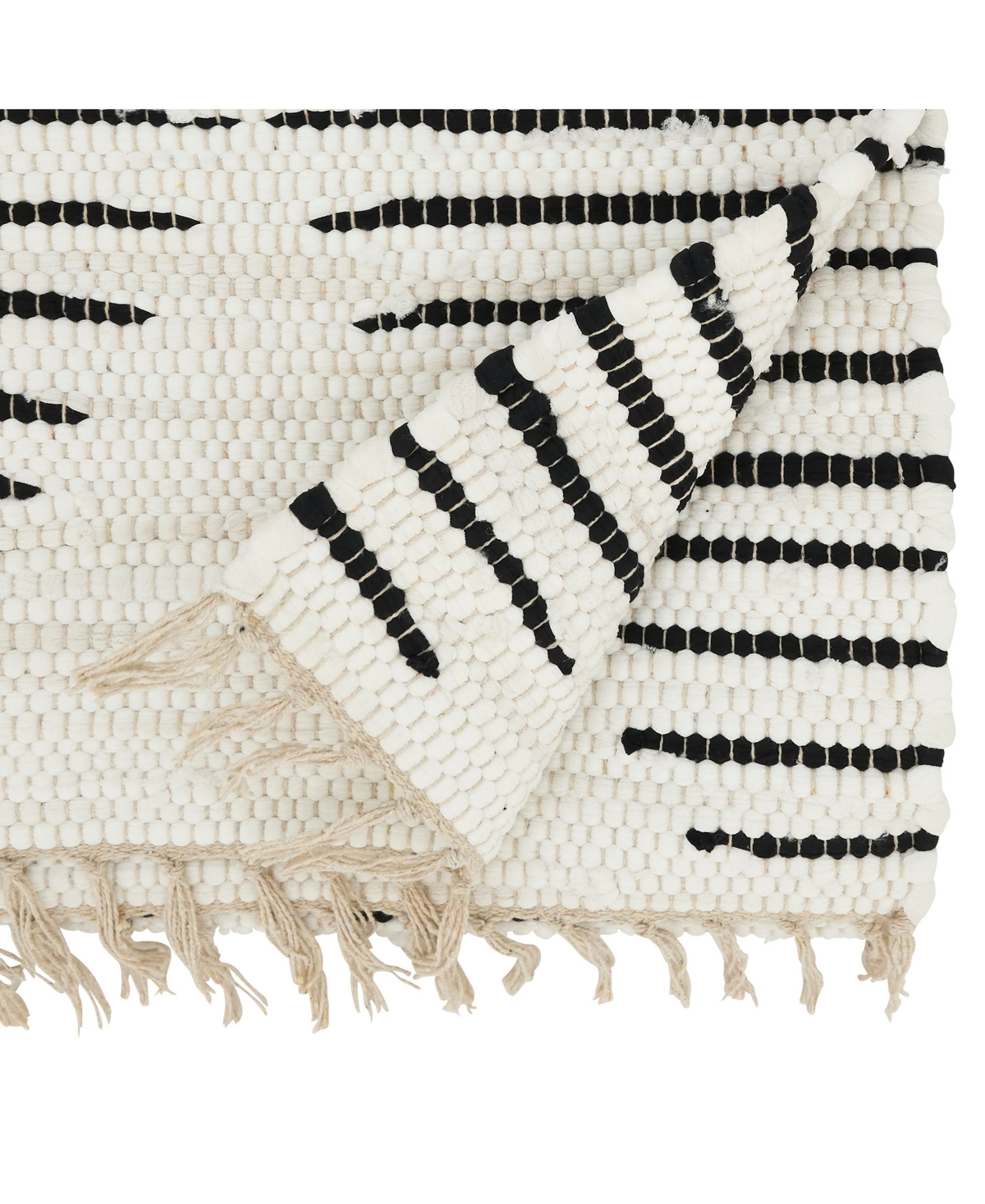 Saro Lifestyle Artisanal Diamond Chindi Table Runner, 16"x72" In Black,white