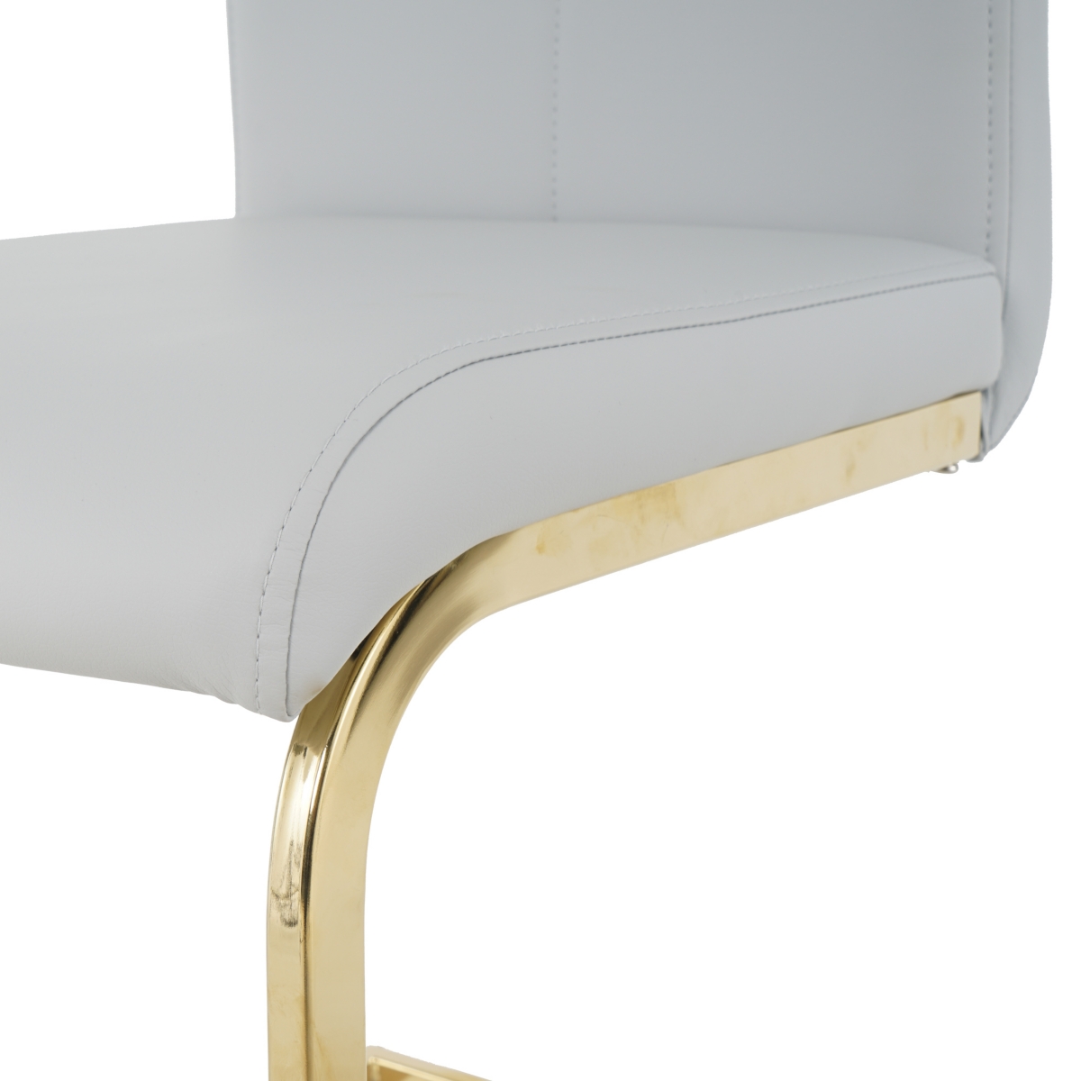 Streamdale Furniture Error, try to refresh the page and re-open the addon. If the problem persists, please contact us