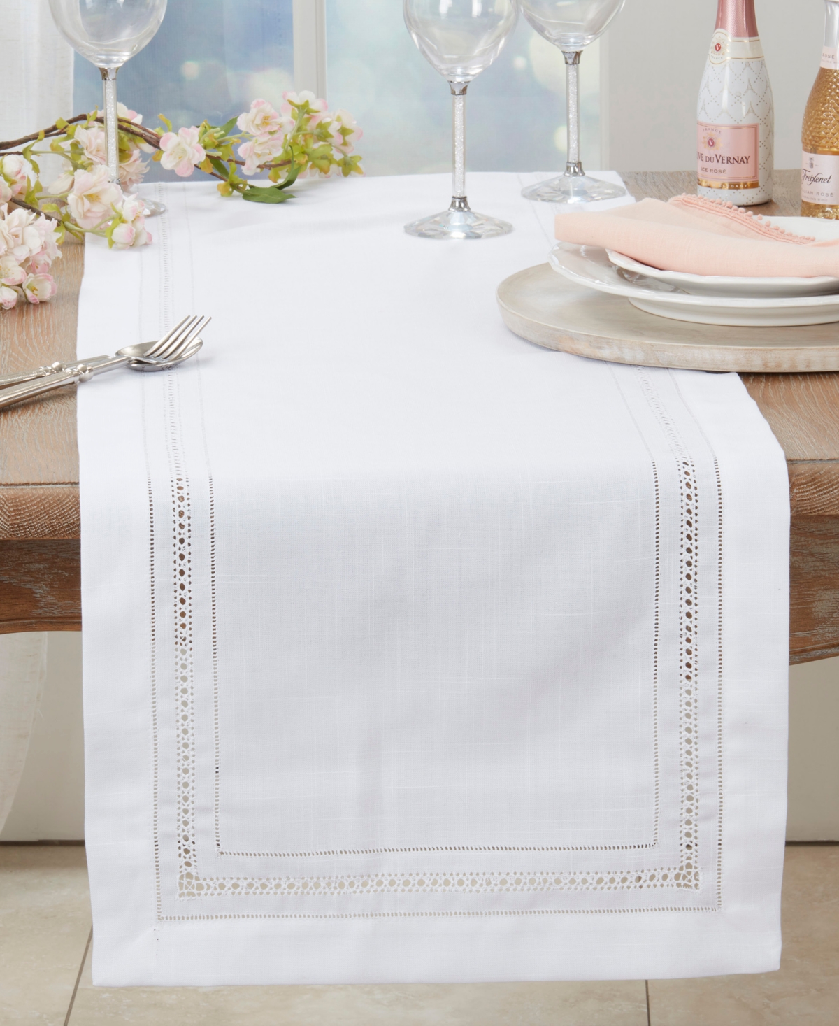 Saro Lifestyle Traditional Hemstitch Table Runner, 16"x45" In White