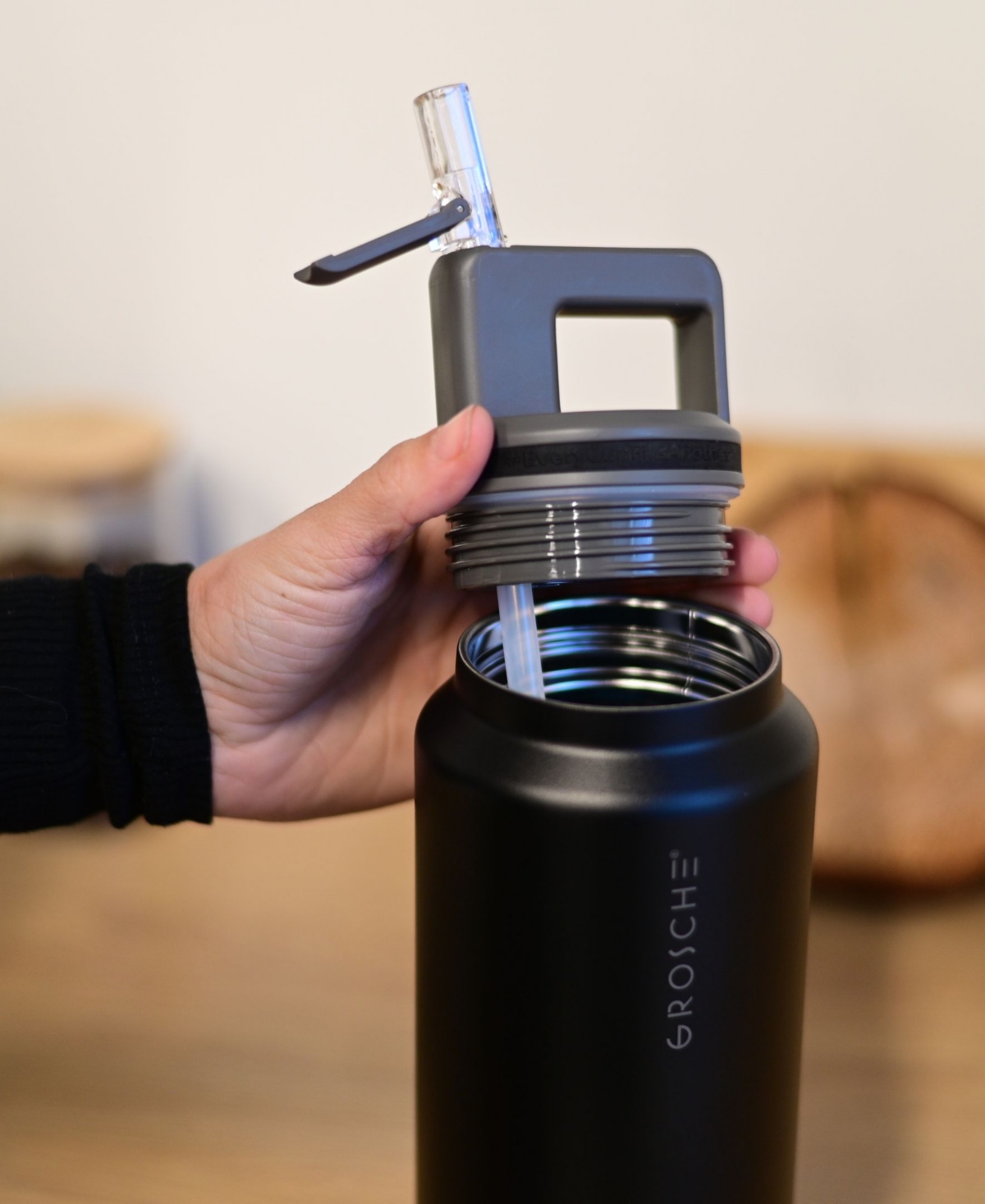 Grosche Alpine Flip 'n Sip Insulated, Leakproof Water Bottle With Straw, 40 oz In Black