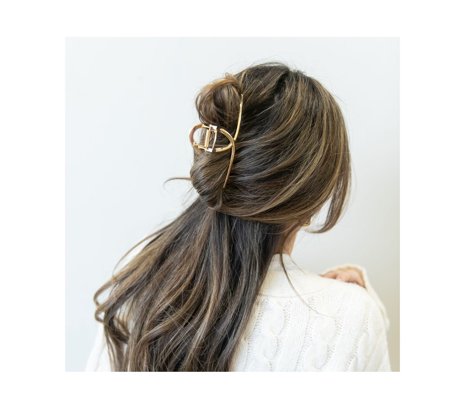 Women s Looped Claw Clip - Gold