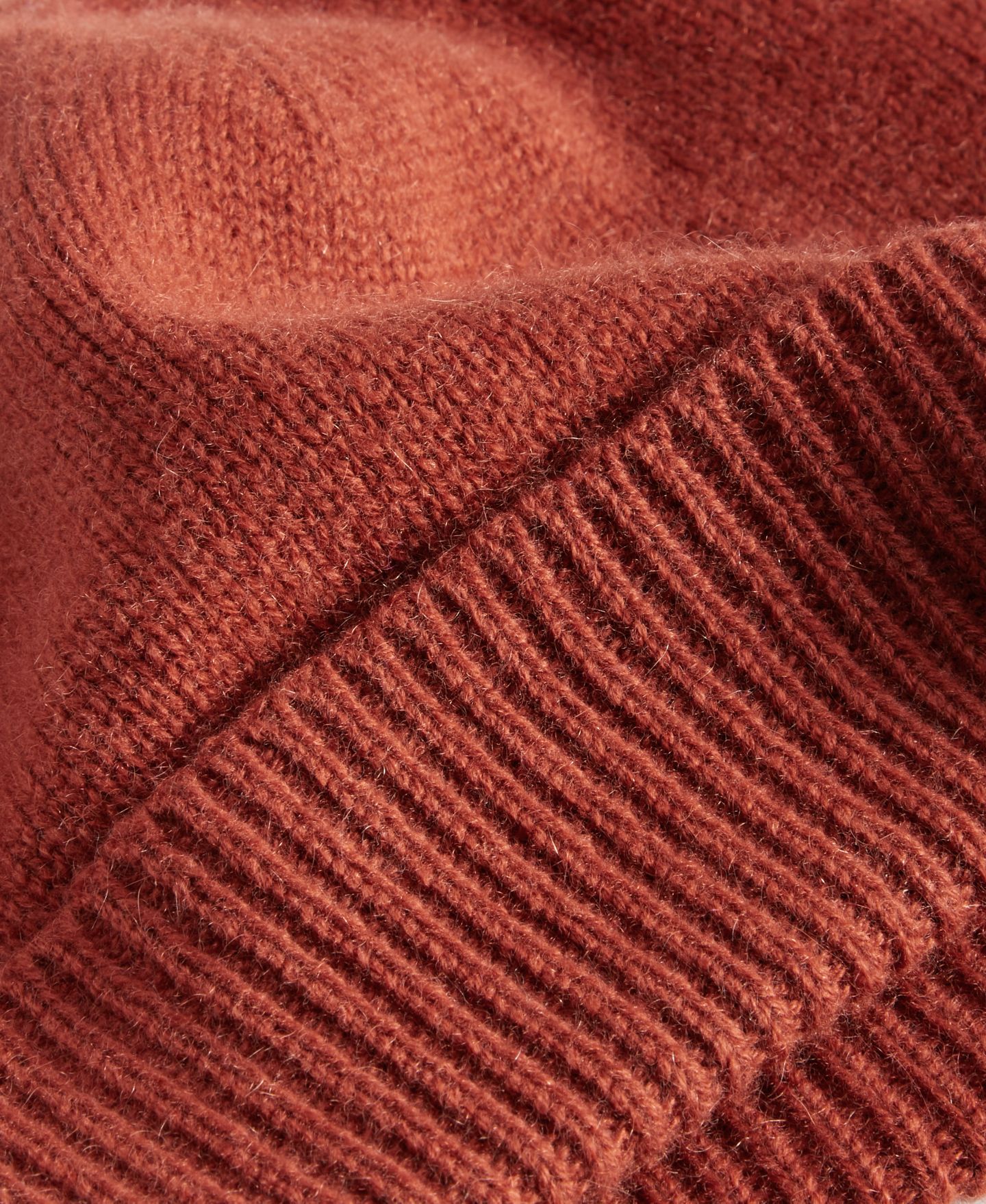 Женская шапка Charter Club 100% Cashmere Cuffed Beanie, цвет: Бронзовый — фото 2
