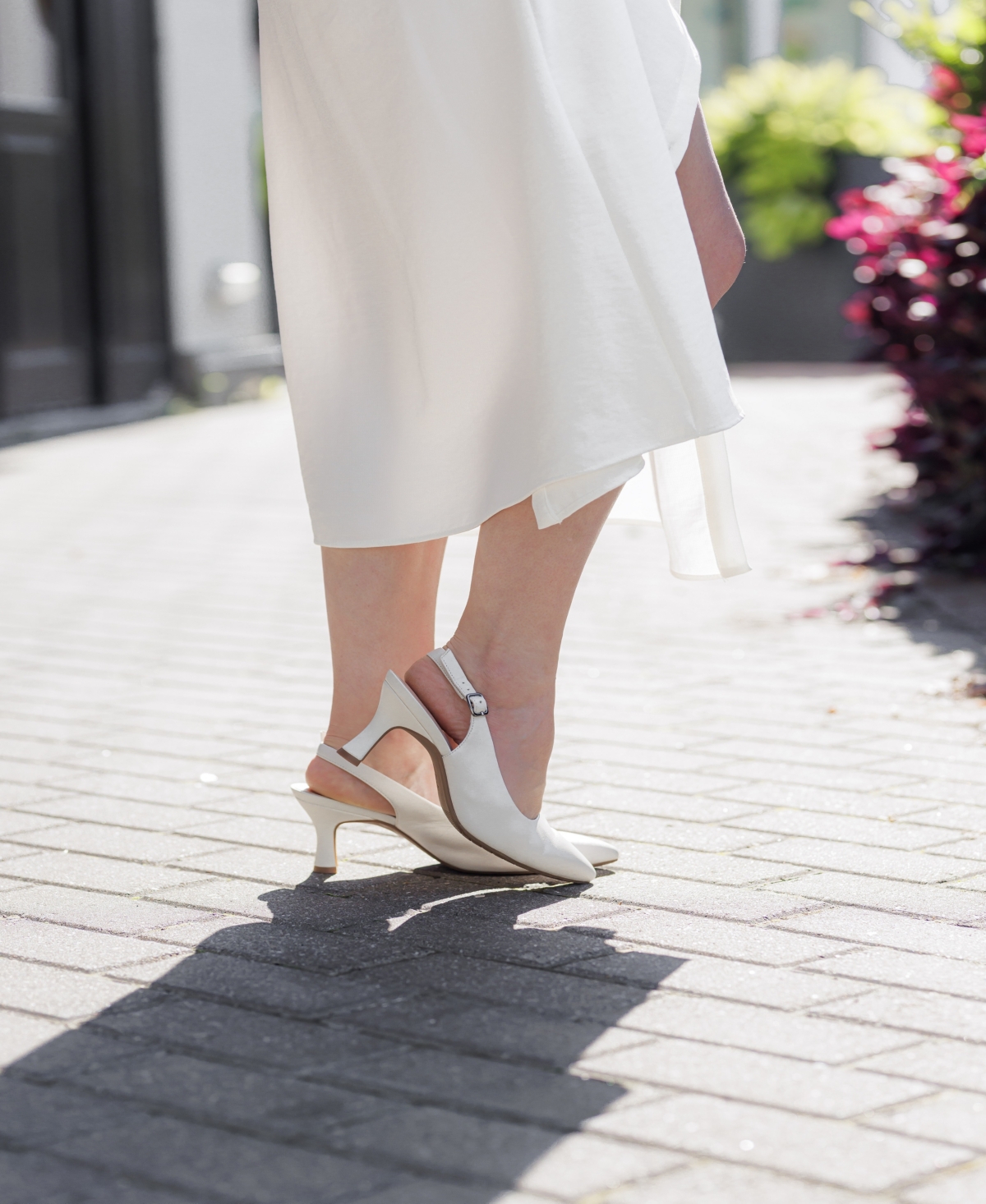 Clarks Women's Kataleyna Step Pointed-toe Slingback Pumps In White Leather