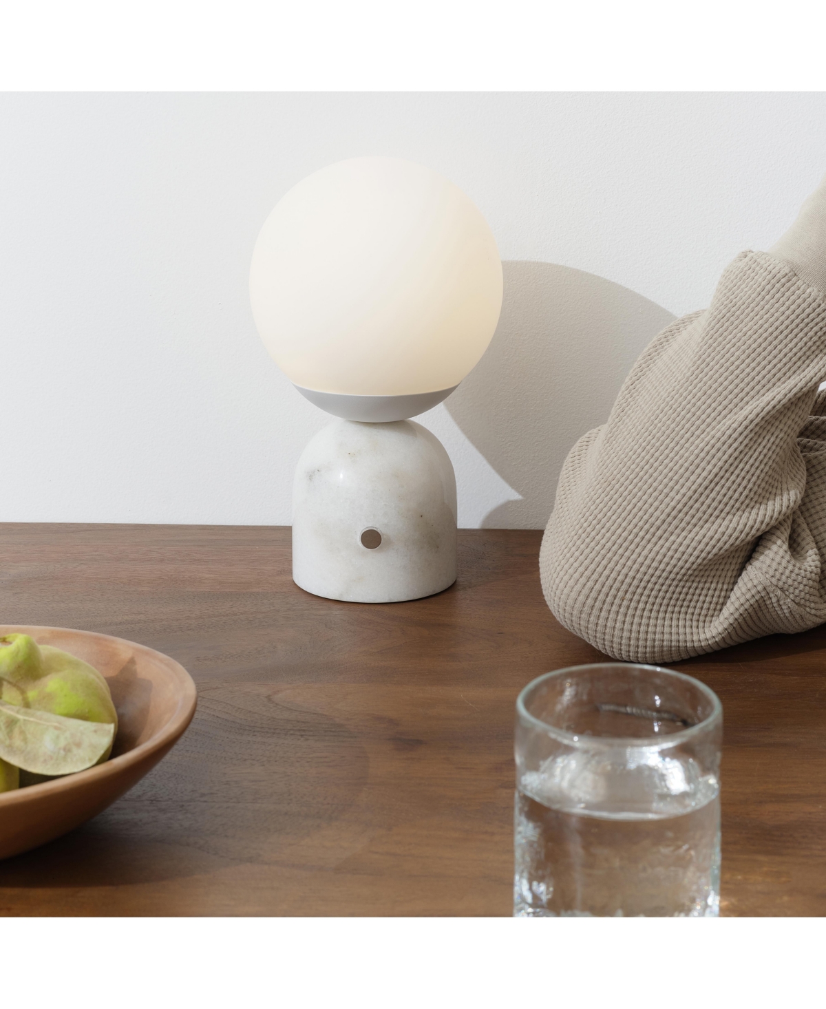 Brightech Mila 10