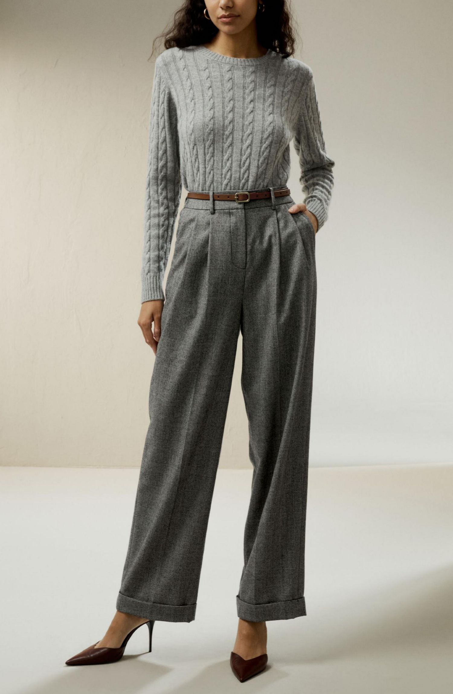Women's Classic Cable Knit Sweater with Ribbed Edges