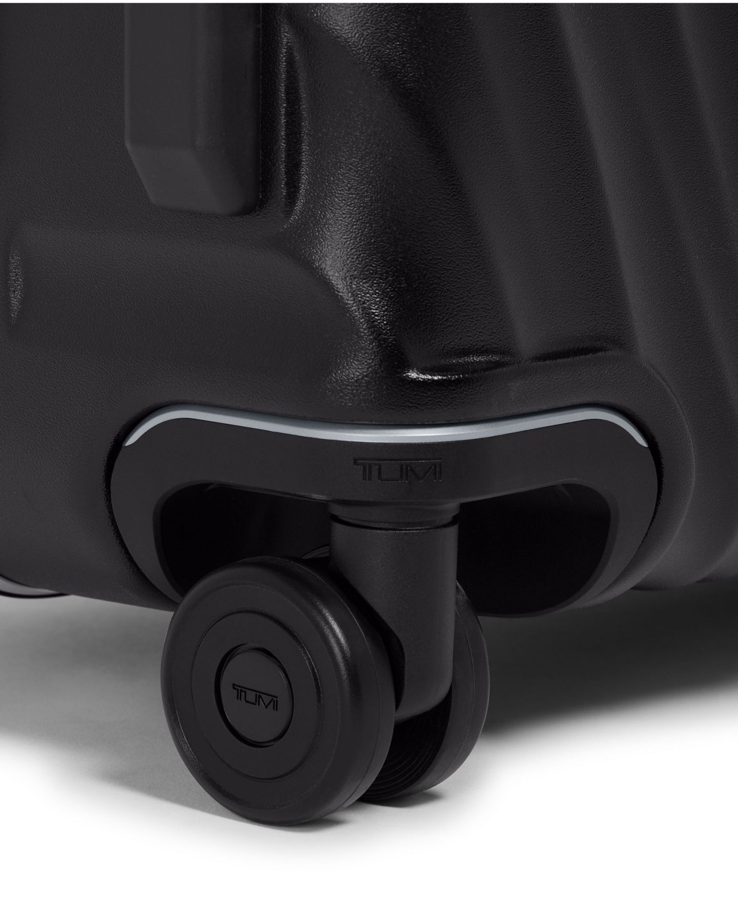 Сумка Tumi 19 Degree Extended Trip 4 Wheel Packing Case, цвет: Чёрный — фото 8