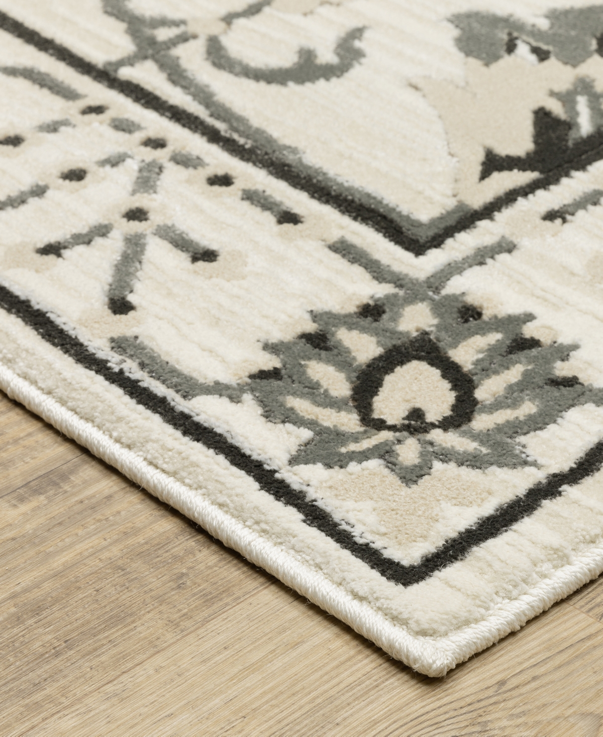 Oriental Weavers Raylan Ray03 6'7x9'6 Area Rug In Ivory
