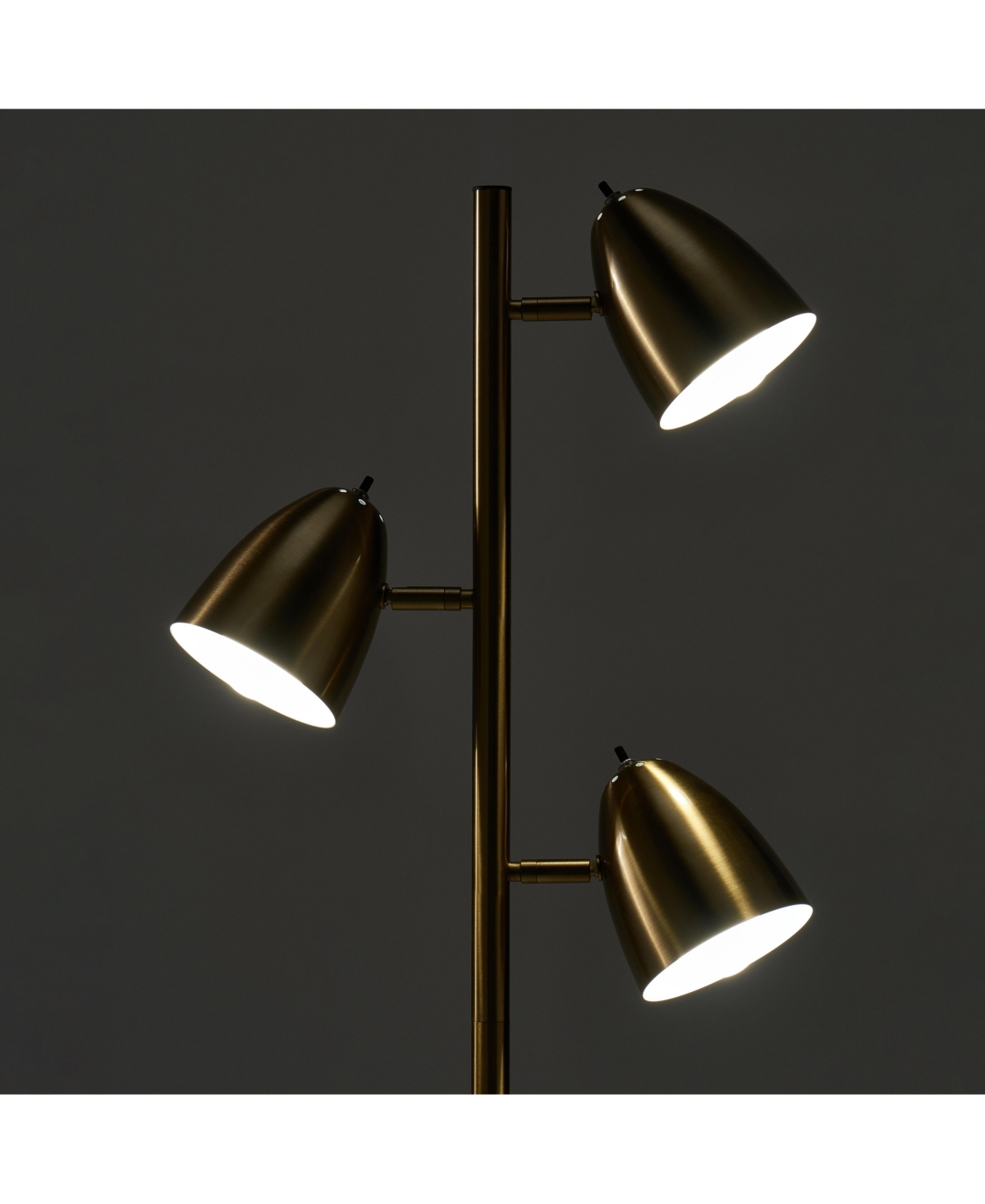 Brightech Jacob 64