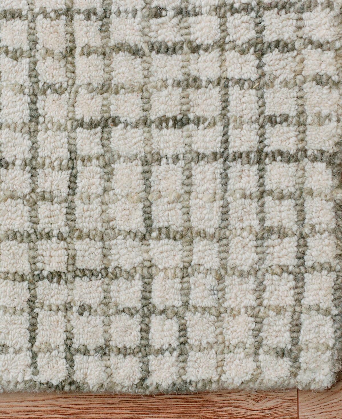 Lr Home Astrid Cri- 2'6"x8' Runner Area Rug