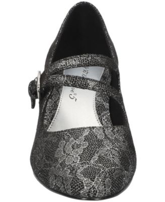 Women's Meryl Mary Jane Pumps