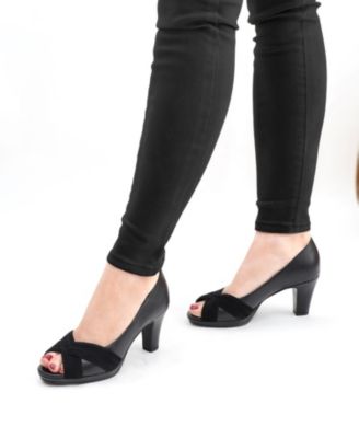 Women's Lavish Platform Pumps