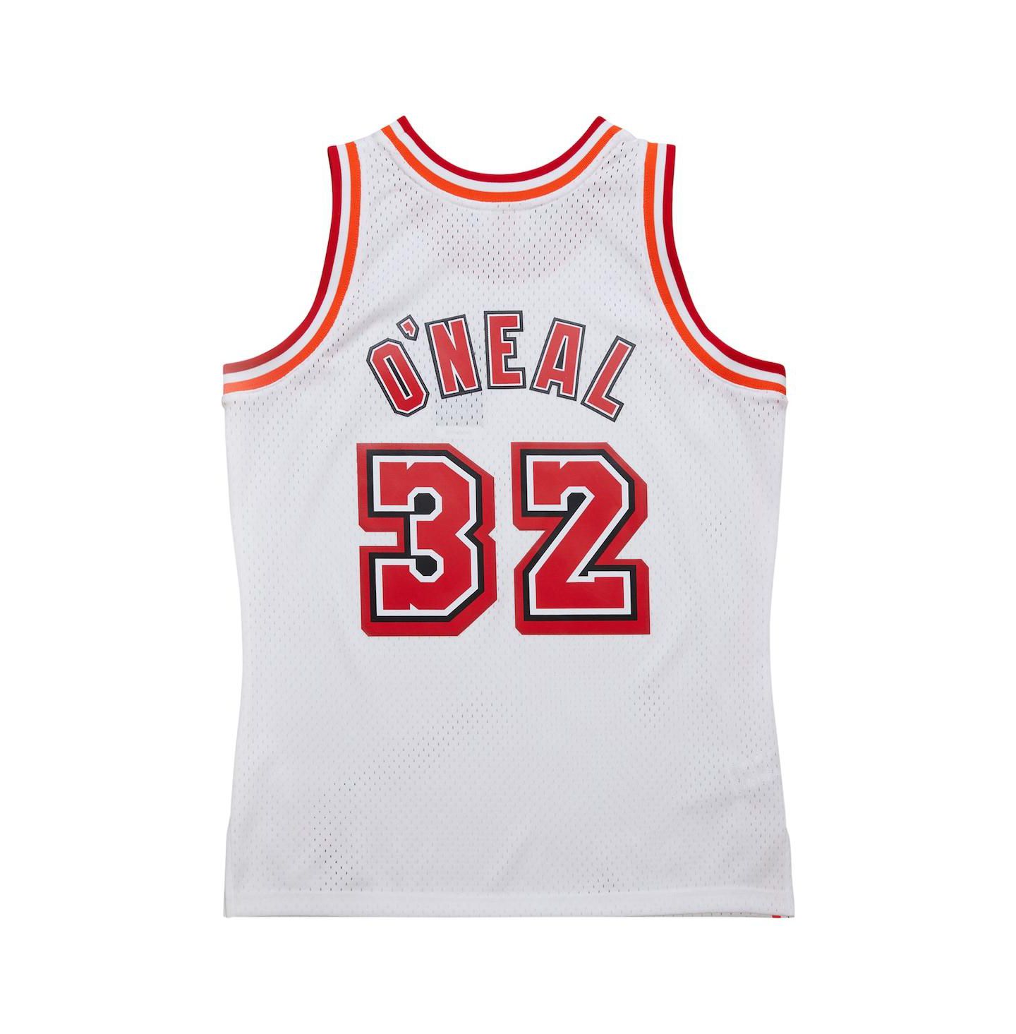 Мужской топ Mitchell & Ness Shaquille O'Neal White Miami Heat 2007/08 Hardwood Classics Swingman Jersey — фото 4
