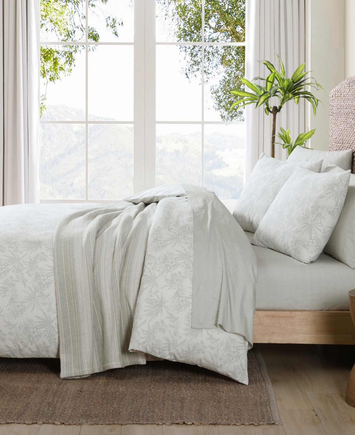 Tommy Bahama Home Pen And Ink 3 Piece Duvet Cover Set, Full/queen In Spring Green