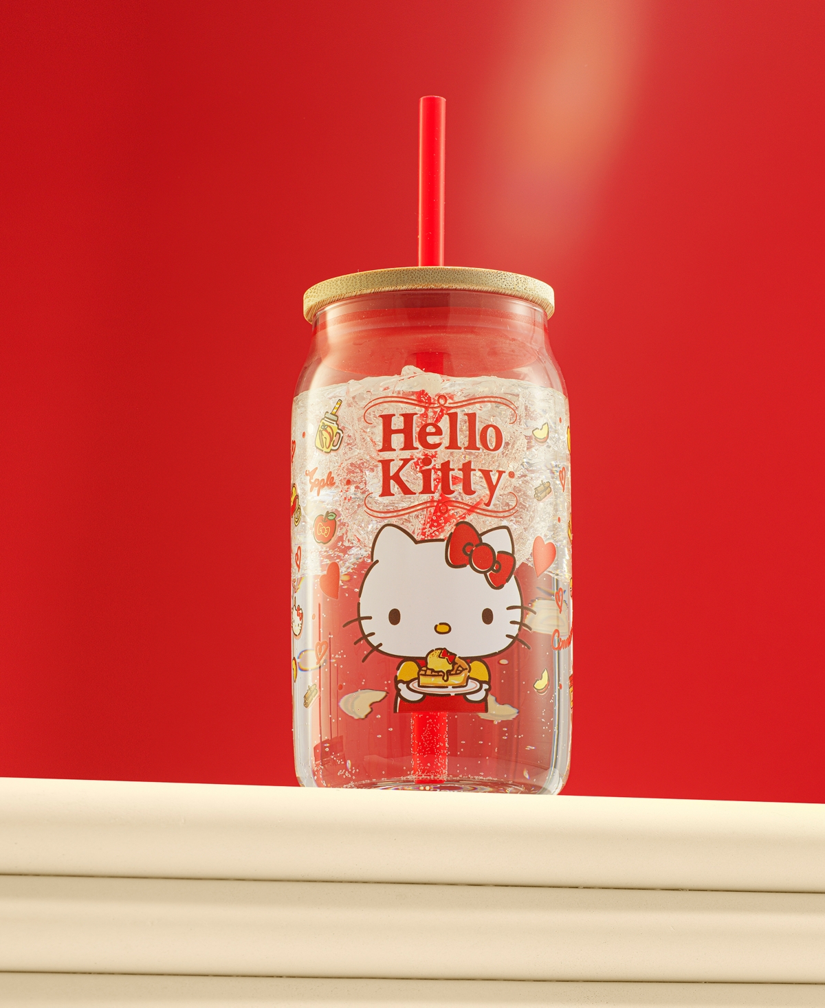 JOYJOLT HELLO KITTY AND FRIENDS FAVORITE FLAVOR HELLO KITTY CAN SHAPED GLASS TUMBLER WITH WOOD LID AND STRAW 