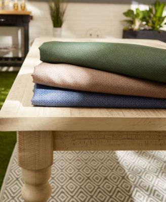 Tonal Lattice Print Outdoor Tablecloth, 60x84 Inches