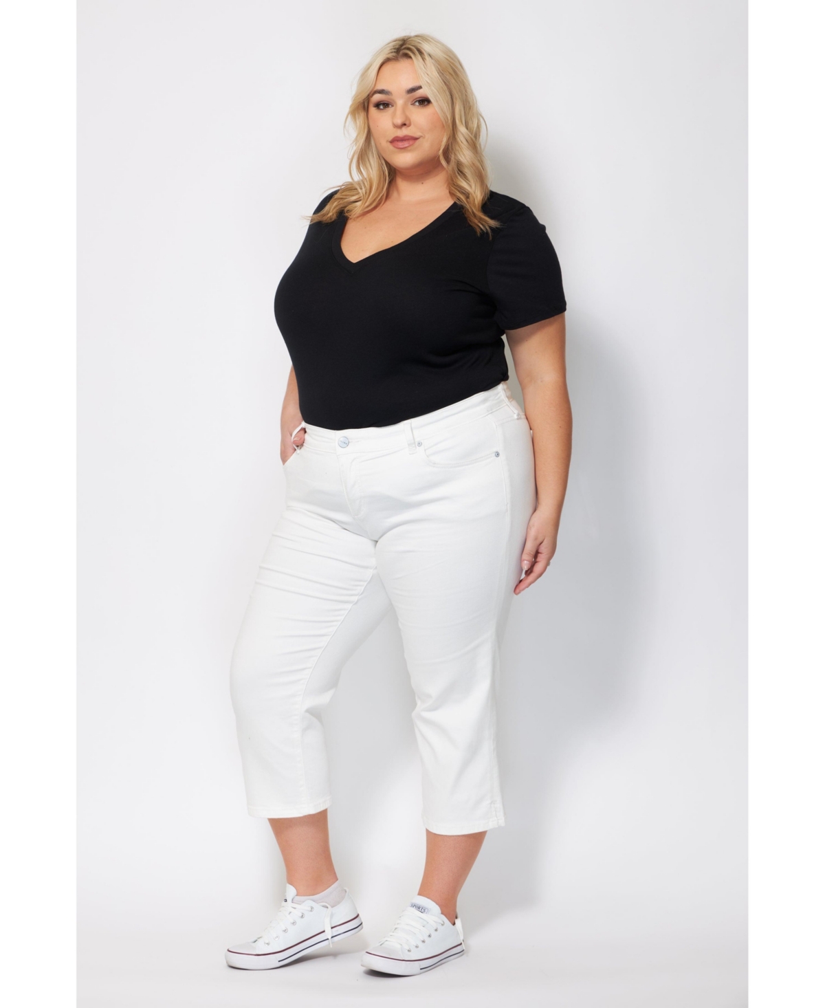Plus Size Mid Rise Crop Jeans - White