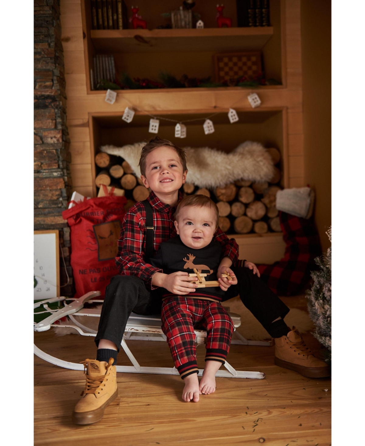 Deux par Deux Baby Boys Fleece Sweatshirt And Pant Set Plaid Black And Red - Plaid black and red