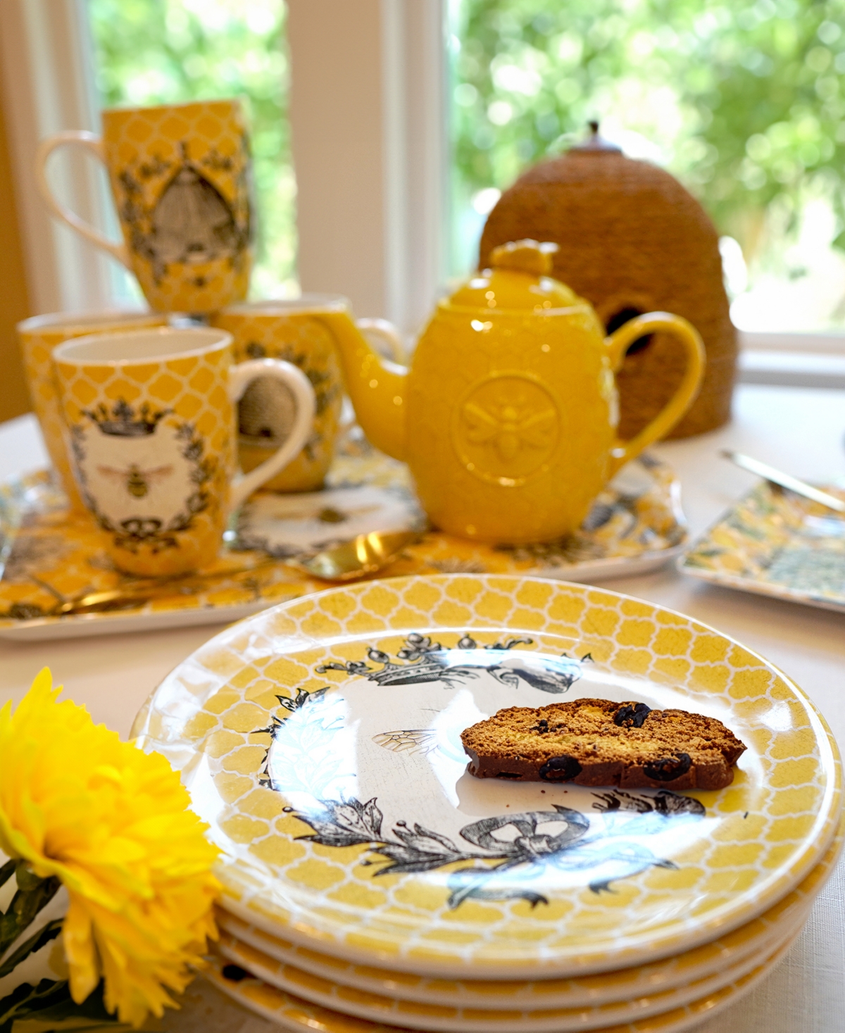 Certified International French Bees Set Of 4 Salad Plates In Miscellaneous