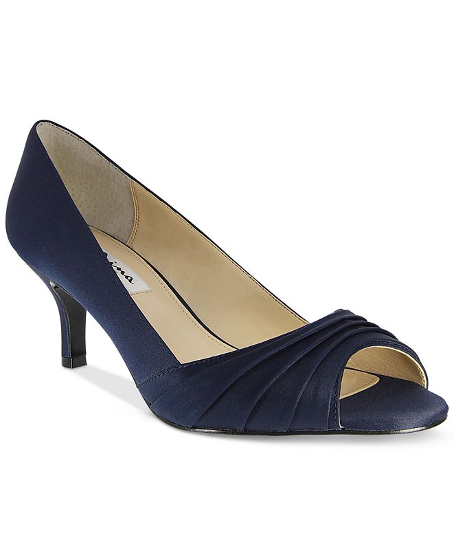 macy's brown pumps