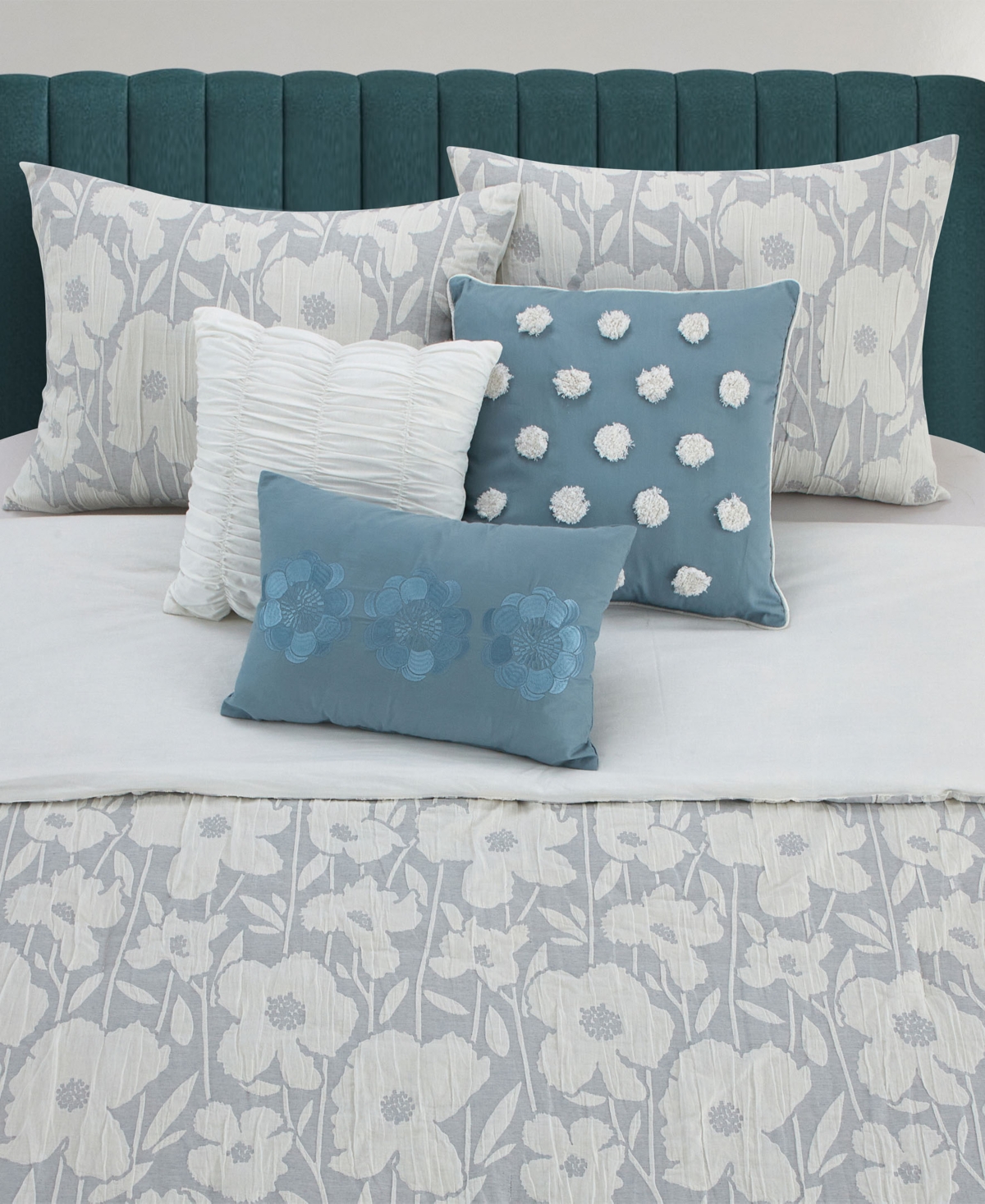 Stratford Park Belavia Floral 7-Pc. Comforter Set
