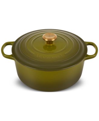 Le Creuset 7.25-Qt. Signature Enameled Cast Iron Round Dutch Oven - Macy's