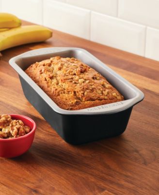 Bake with Mickey Mouse 9 x 5 Inch Loaf Pan
