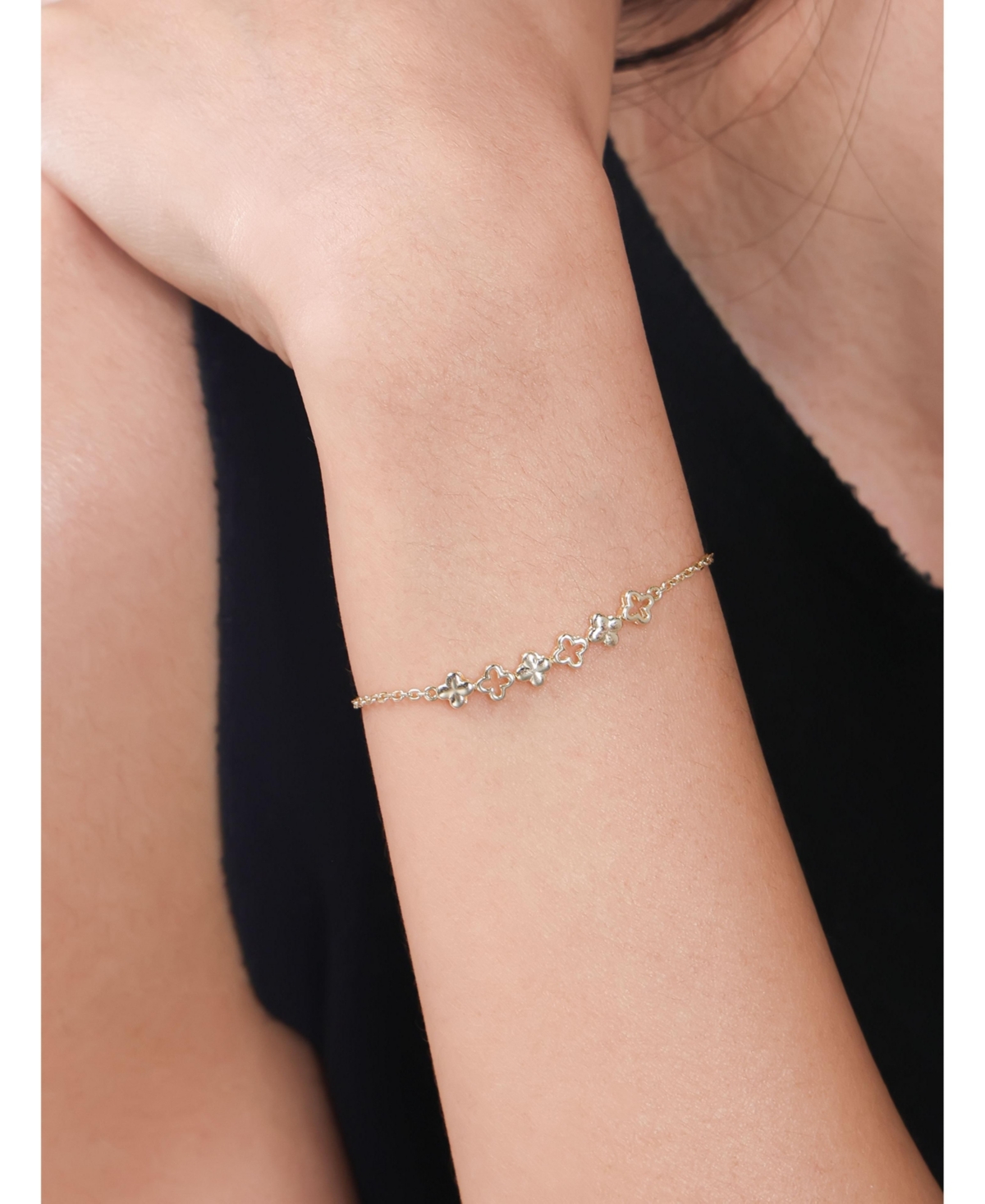 Devata Clover Chain Bracelet in 14K 6.5 in adj to in, approx. 2.5 grams - Gold
