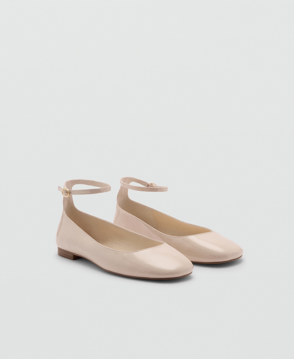 Women's Mixed Pendant Shoes - Beige