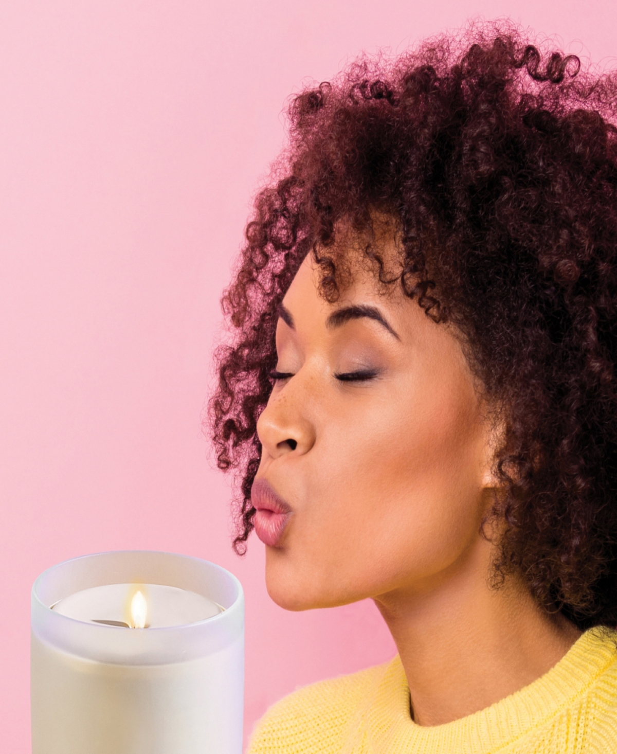 Lifelines Flameless Candle Diffuser In Cream Frosted Glass