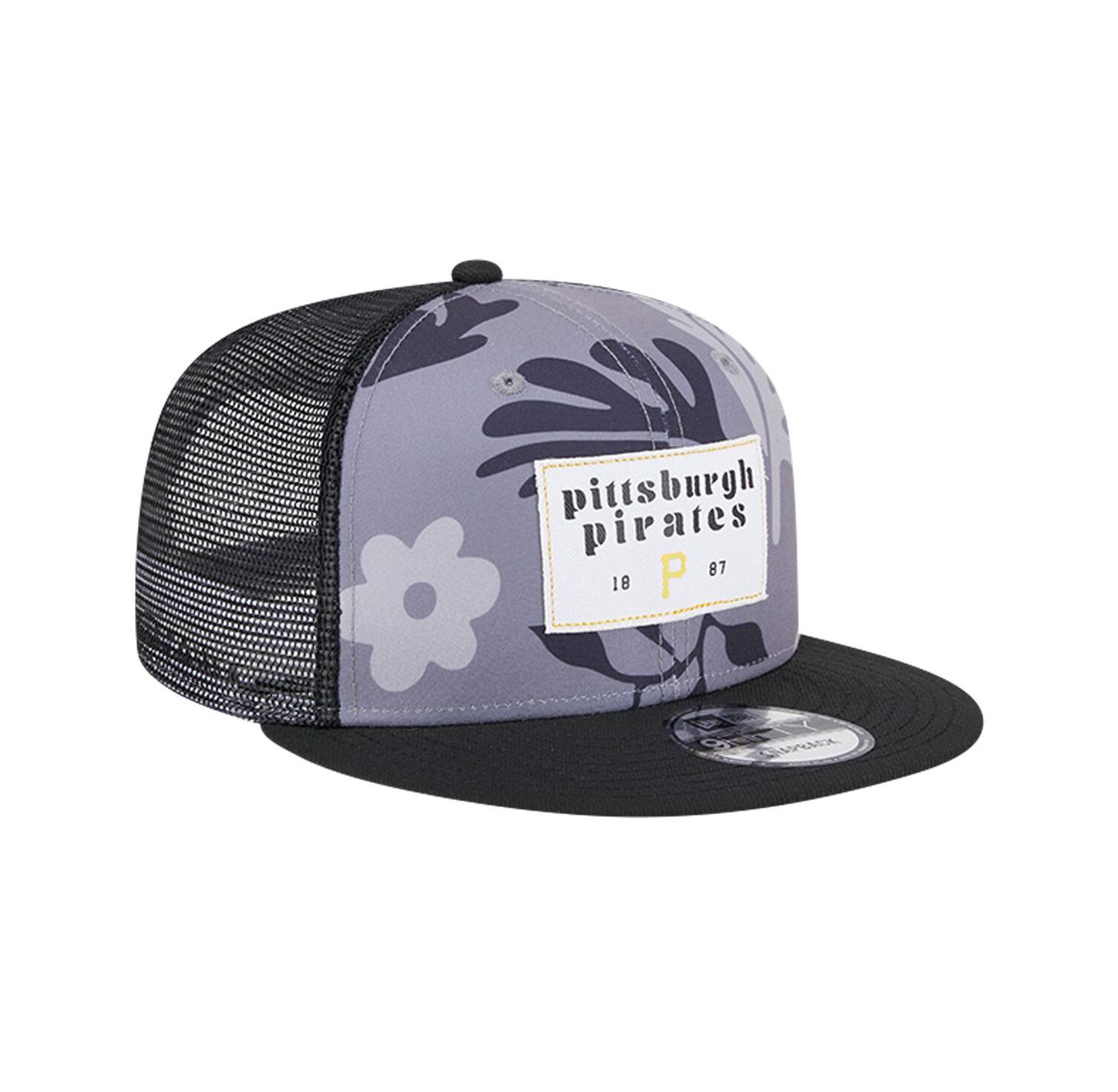 Men's Black Pittsburgh Pirates Bikini Bottom Trucker 9FIFTY Snapback Hat
