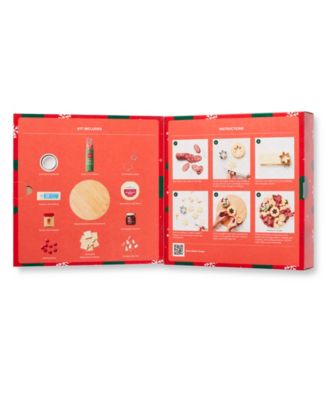 Holiday Wreath Charcuterie Kit, 13 Piece