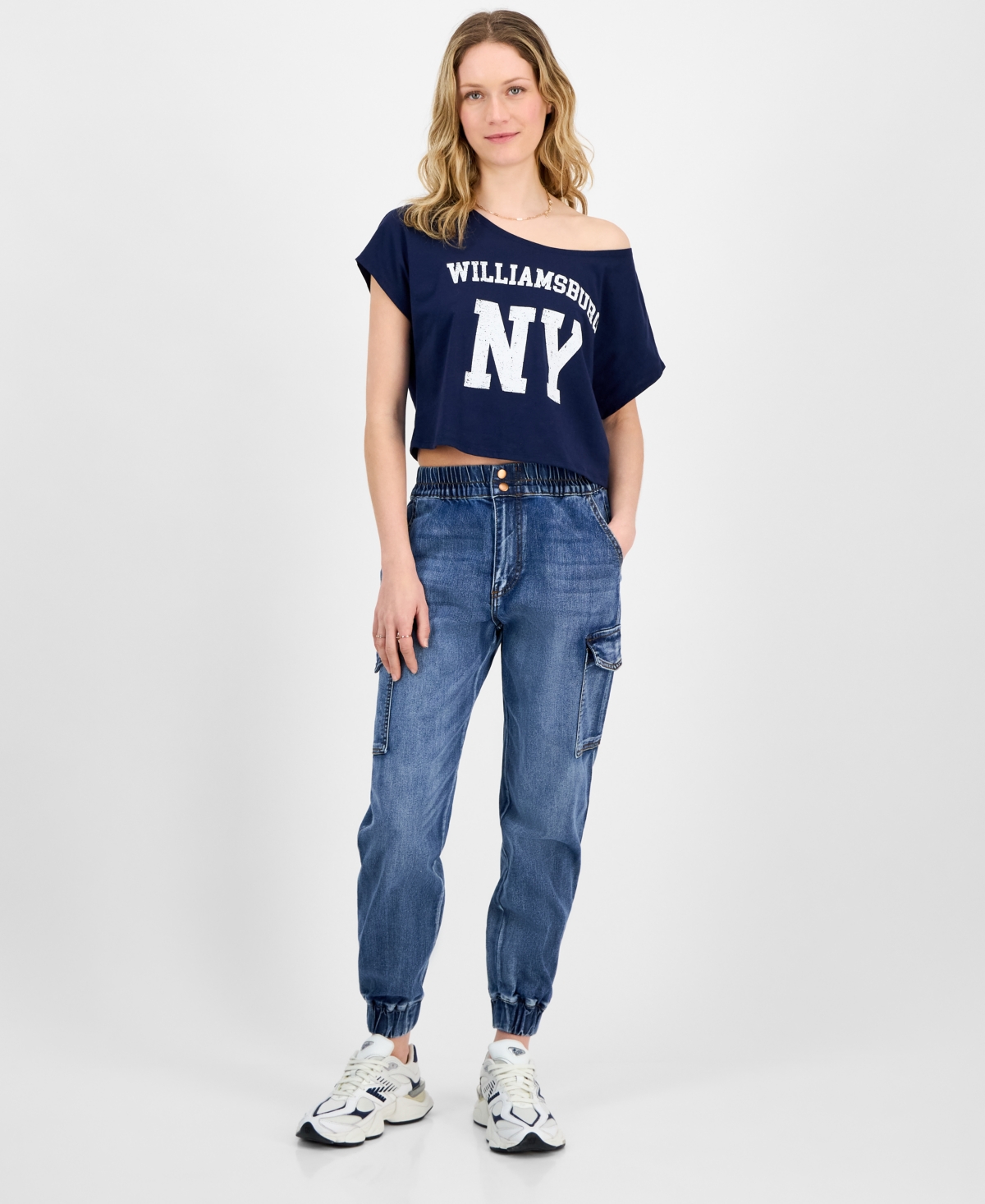Juniors' Mid Rise Two Button Fly Cargo Jogger Jeans - Light Wash