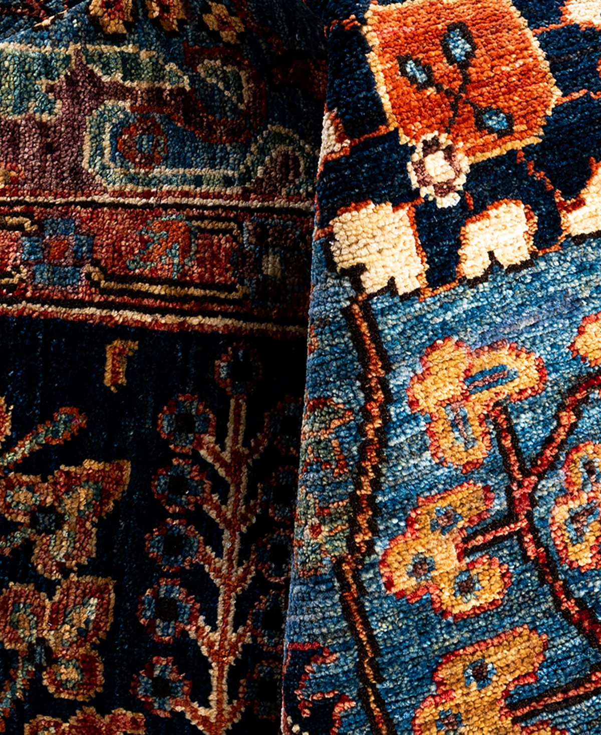 Adorn Hand Woven Rugs Serapi M1993 8'1"x9'10" Area Rug