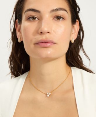 Gold Adjustable Freshwater Cultivated Pearl Cubic Zirconia 3-Point Flower Necklace