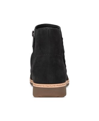 Women's Hilaree Water Repellent Ruched Booties