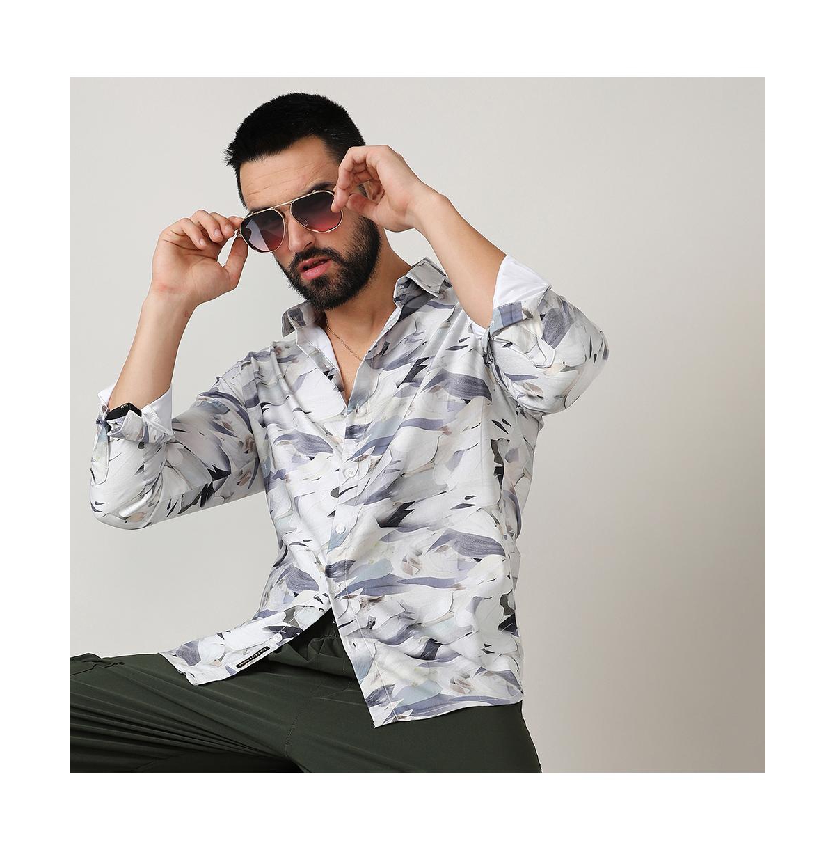 Campus Sutra Men's CharcoalAbstract Fade Shirt - Grey