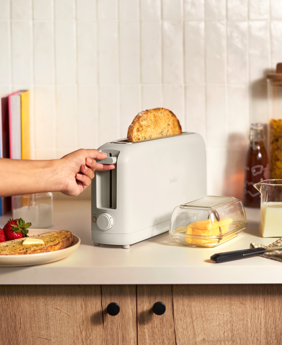 Bella 2 Slice Slim Long-slot Toaster In Oatmilk