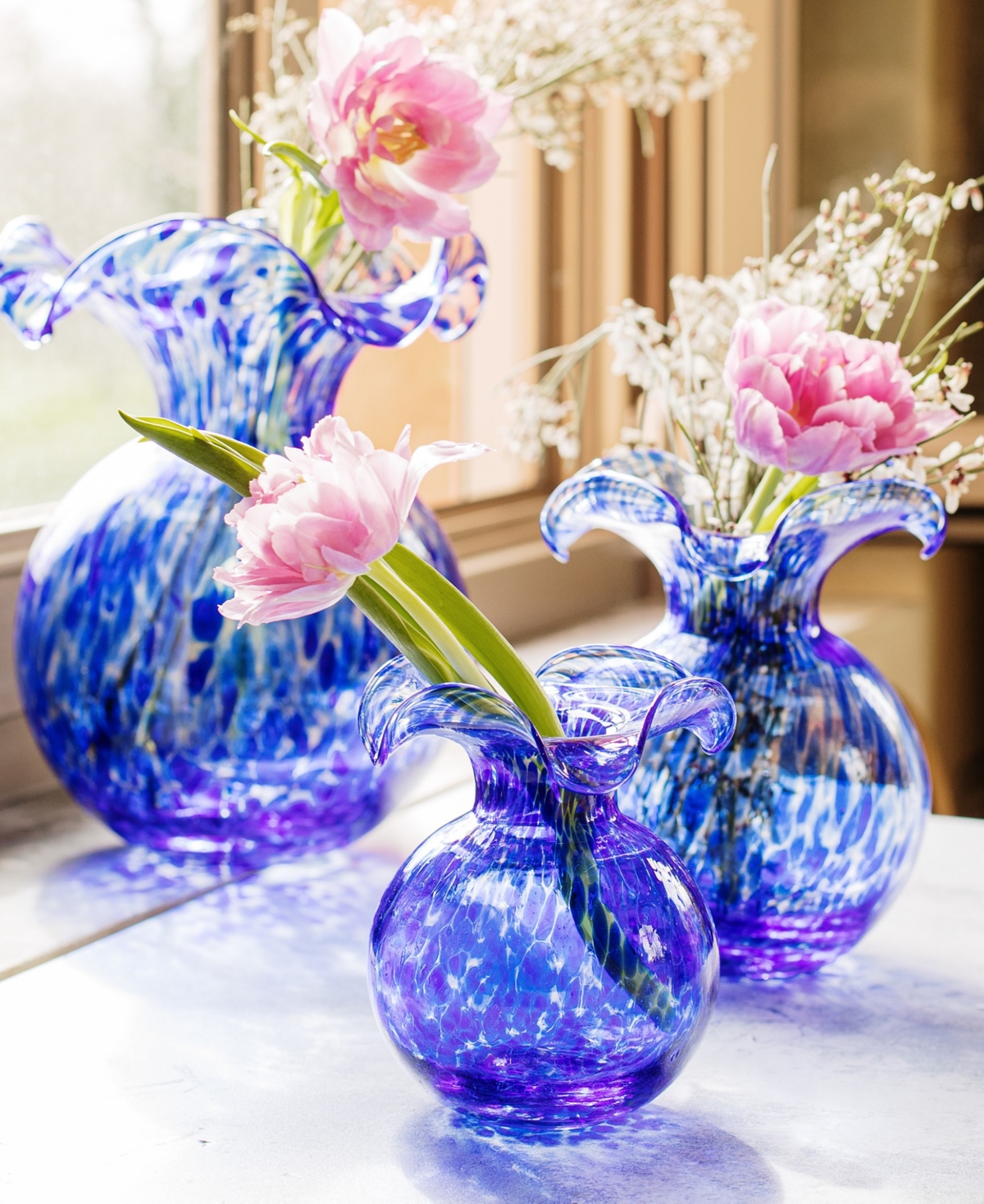 Vietri Hibiscus Glass Cobalt Tortoiseshell Large Fluted Vase In Blue
